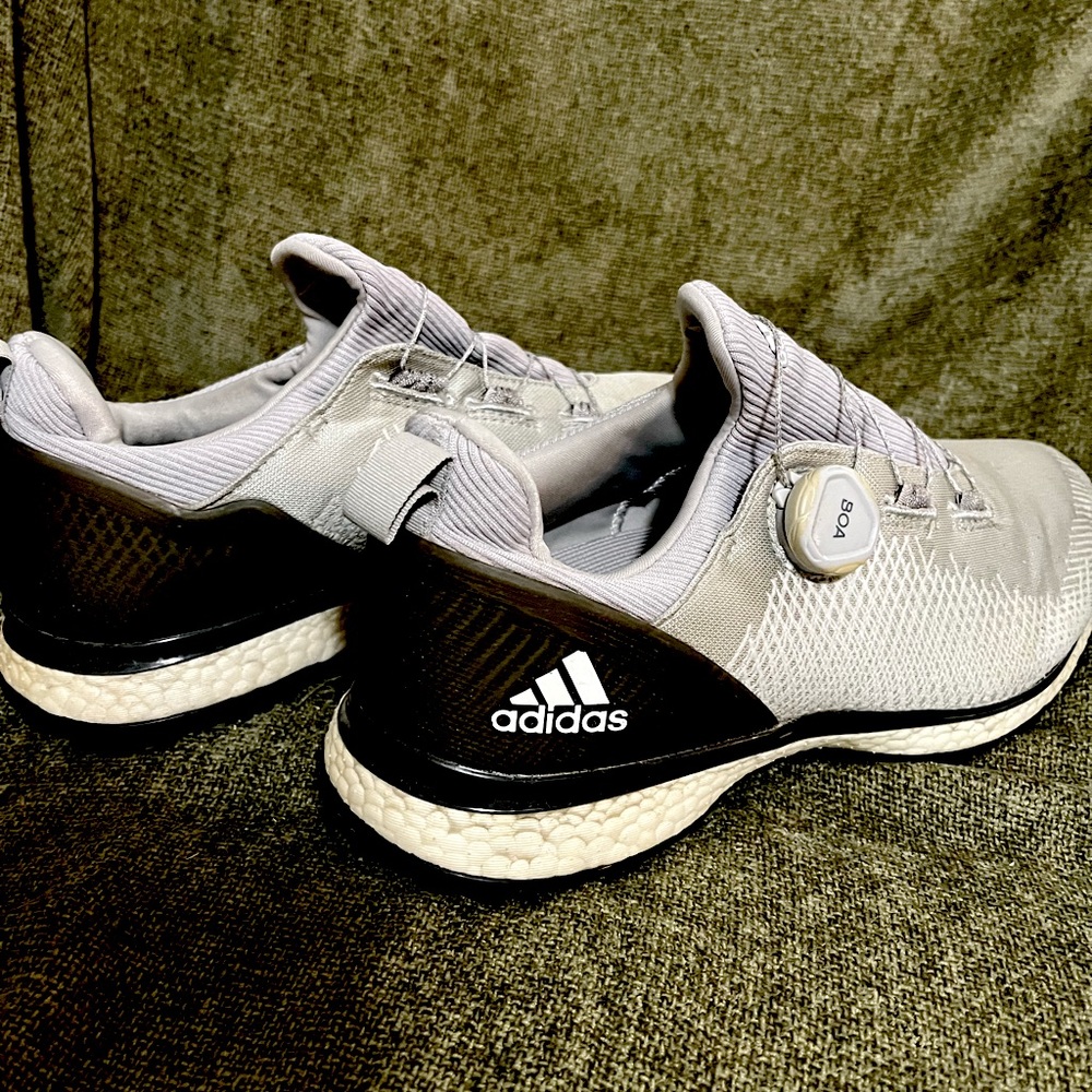 Men’s Adidas forgefiber BOA, cloud gray, boost , spikeless, golf shoes size 10